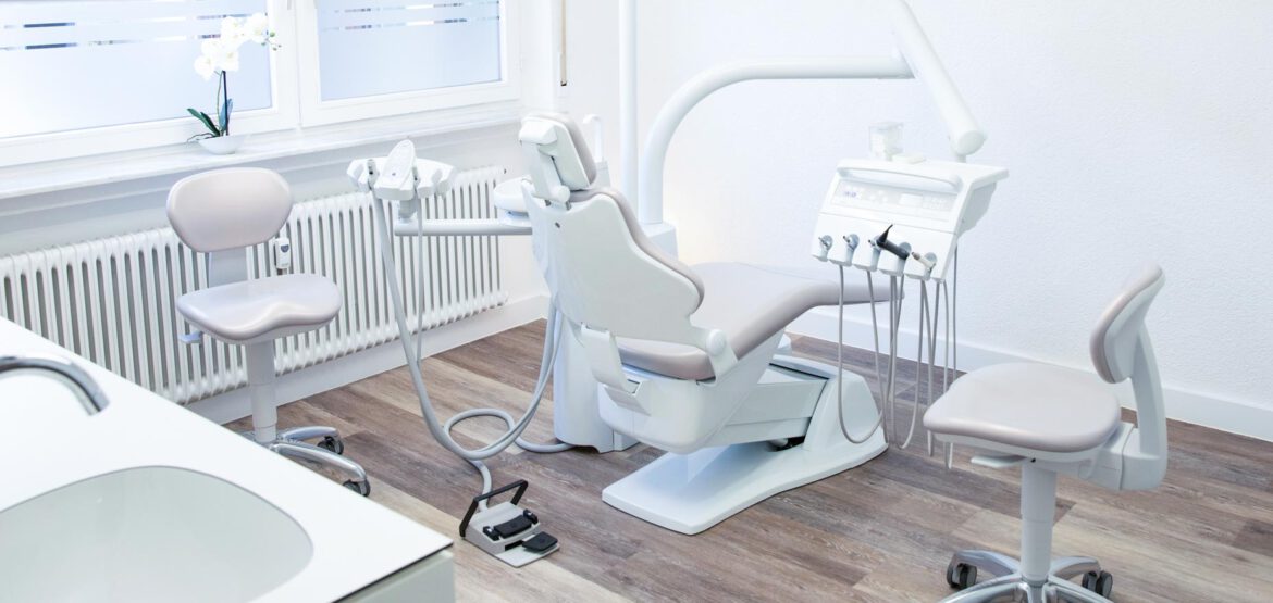 Zahnarztpraxis Kirrlach Waghäusel slide #2